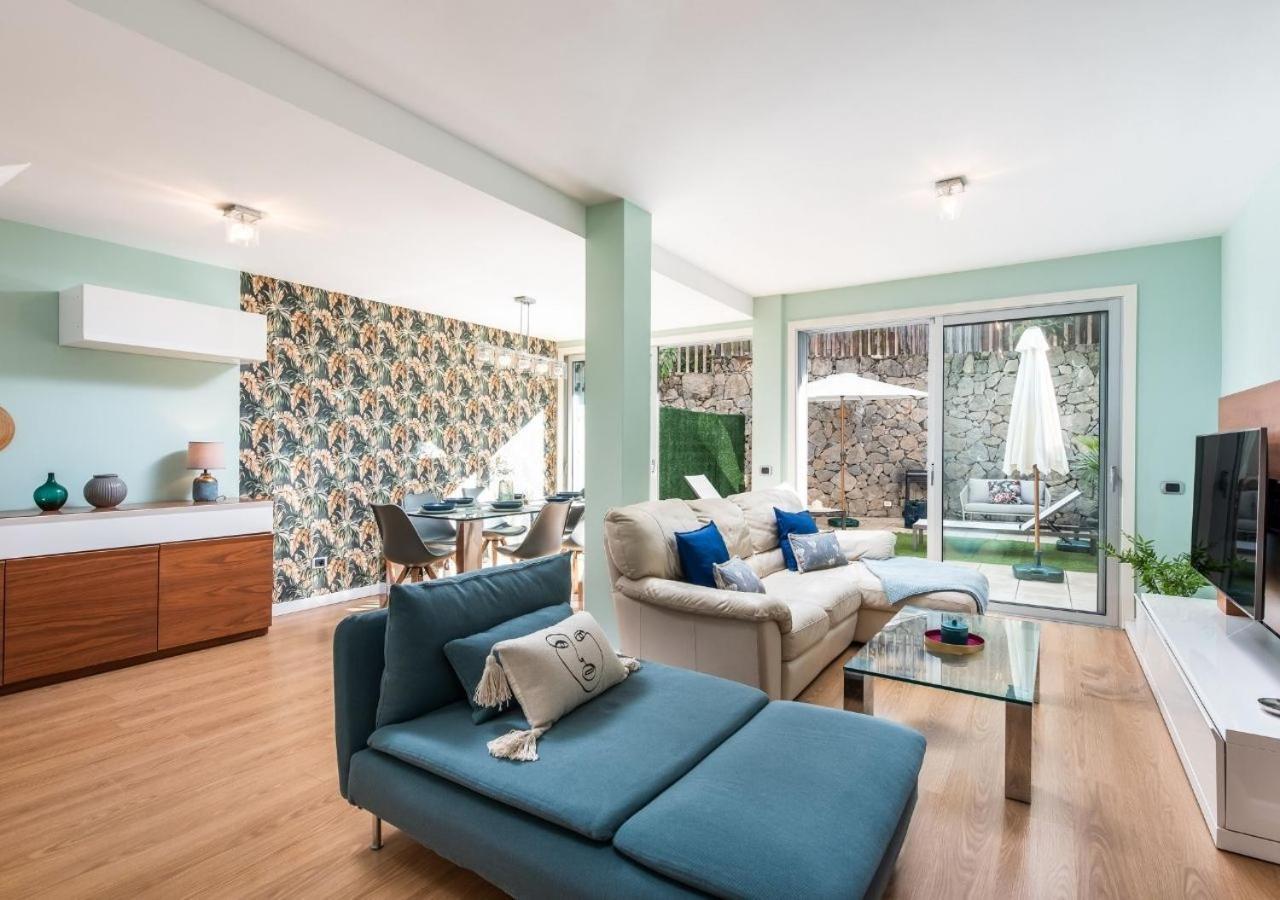 Вилла Family House With Patio And Communal Pool Санта-Урсула Экстерьер фото