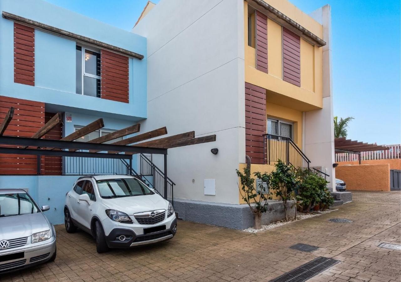 Вилла Family House With Patio And Communal Pool Санта-Урсула Экстерьер фото
