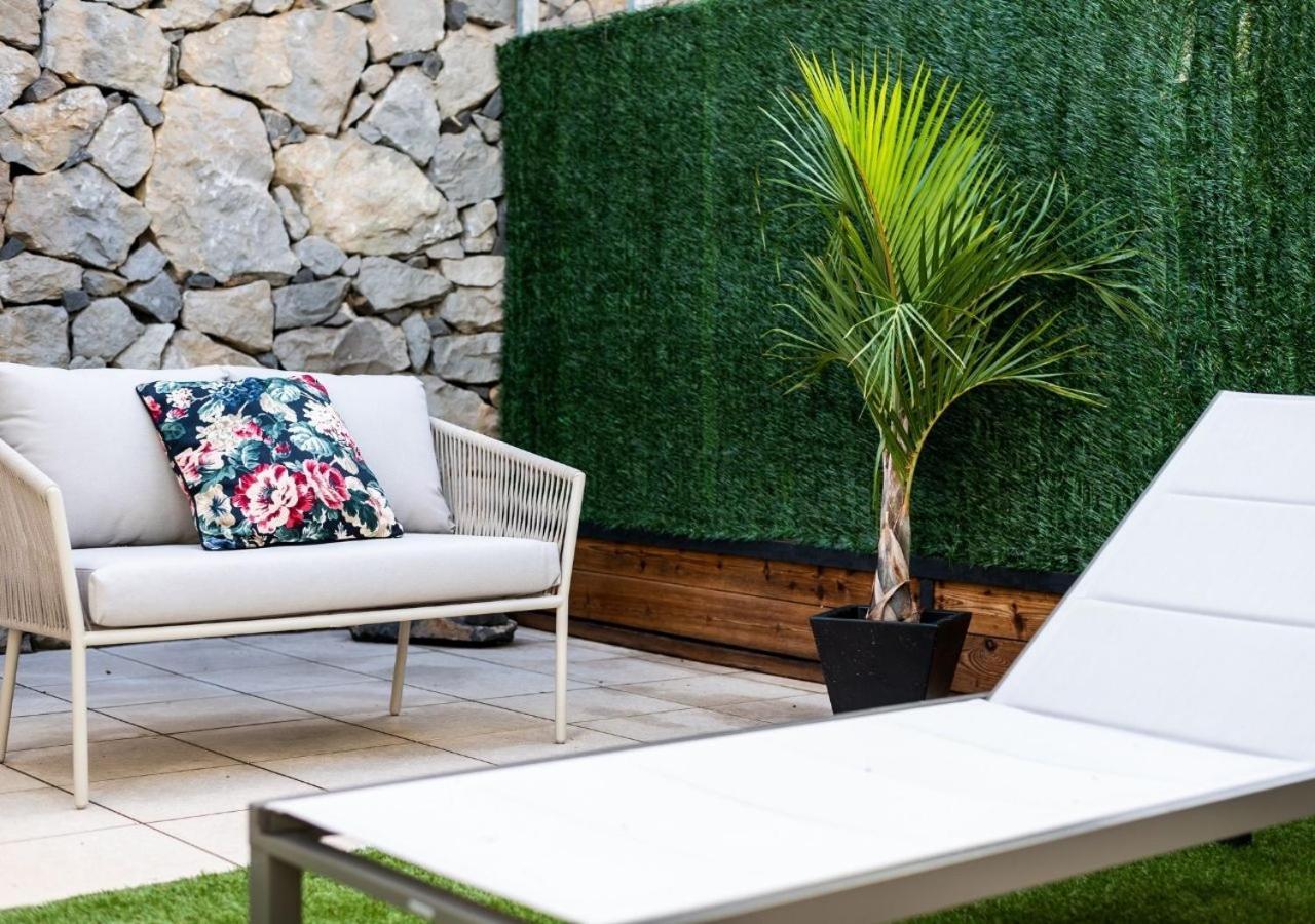 Вилла Family House With Patio And Communal Pool Санта-Урсула Экстерьер фото